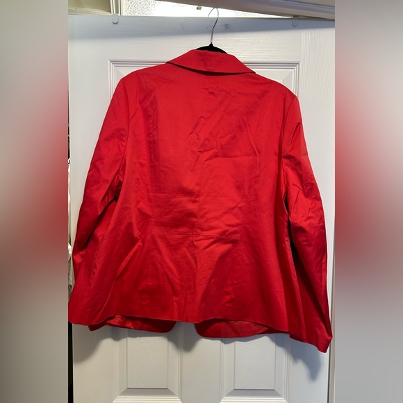 Coral coloured one-button blazer. Reitmans, size 2x. - Picture 2 of 7